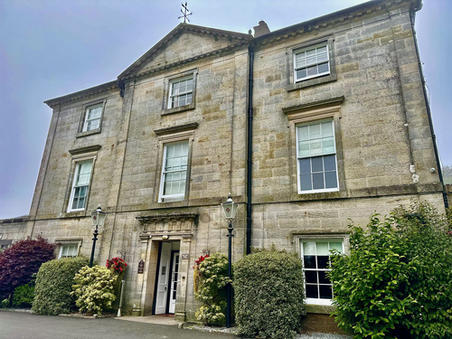 Strathaven Hotel helps to make carers’ days in Lanarkshire